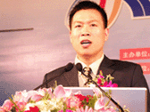 中国物流行业协会秘书长  徐守振在会上发表演讲